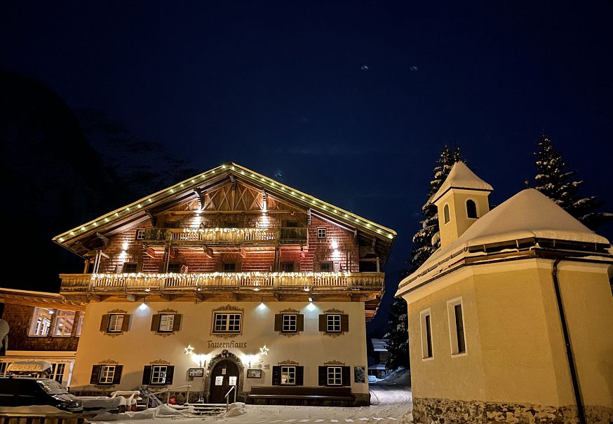 Winter Tauerhaus Nacht