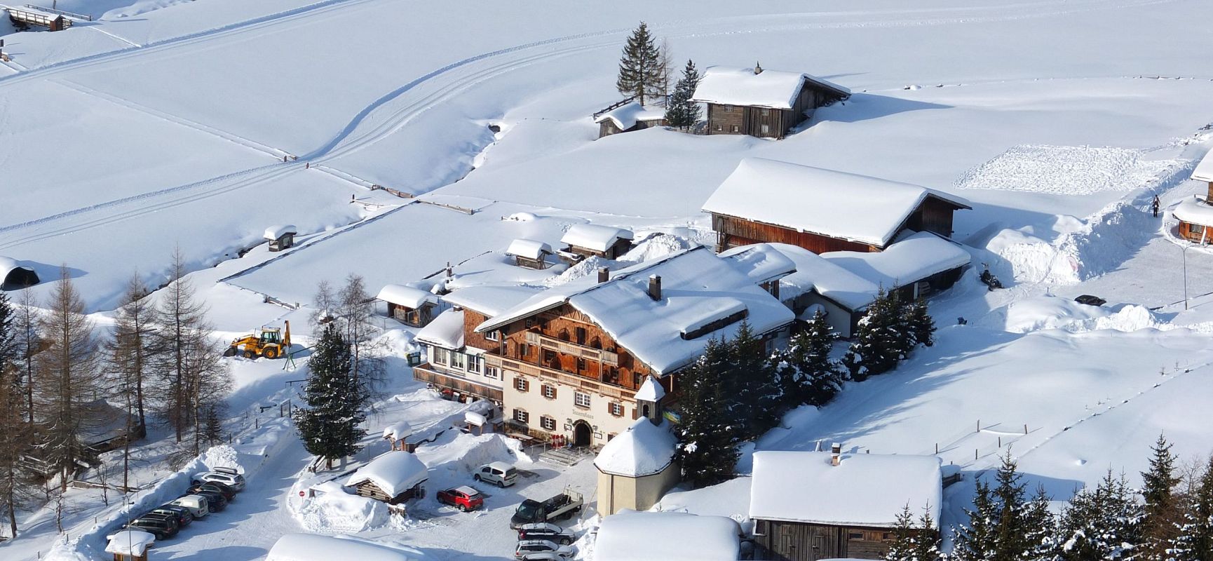 Tauernhaus Winter von oben