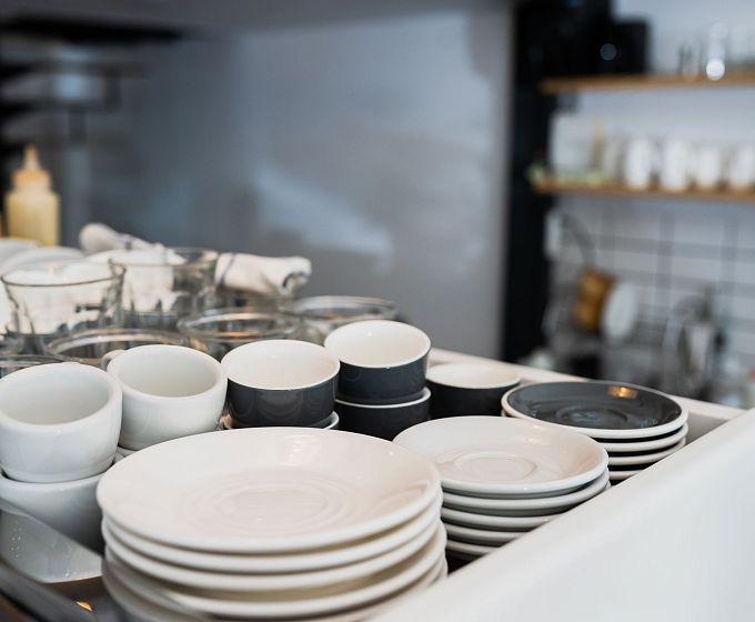 Allrounder Spülkraft/Hausmeister (m/w/d)